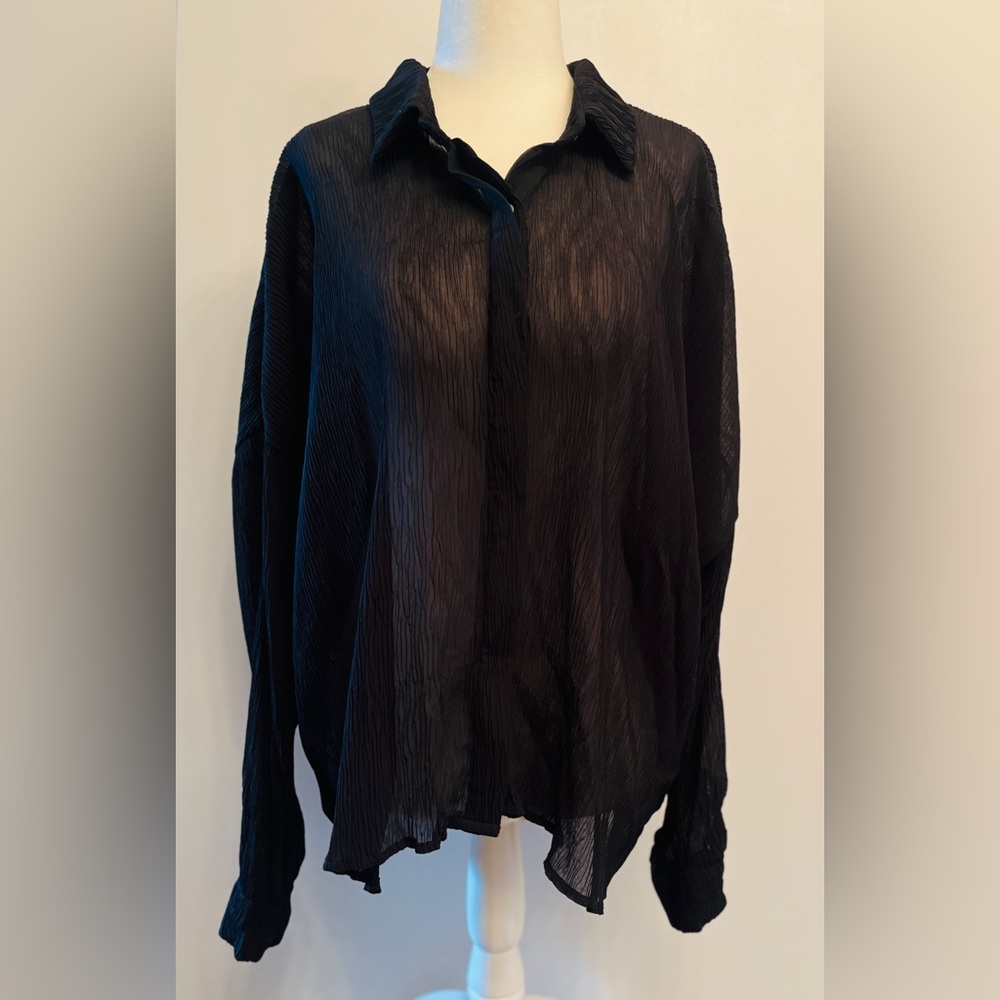 NWT Lulus black sheer textured oversized button-up shirt size S